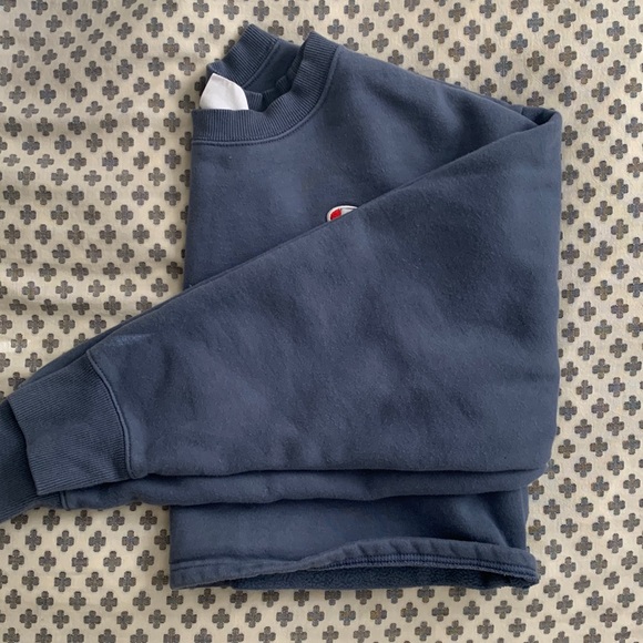 Champion Sweaters - Champion Cropped Sweatshirt Crew Neck Size M
